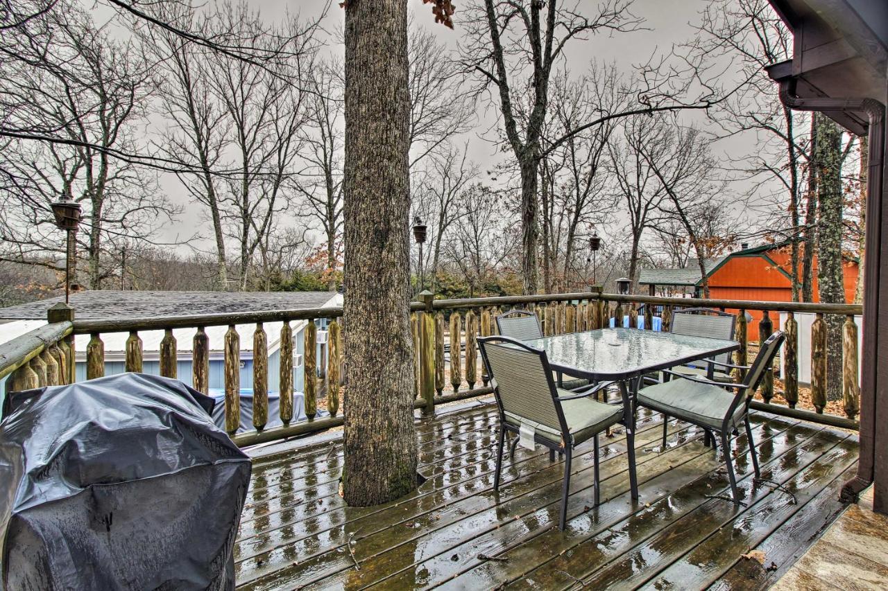 Rustic Stockton Lake Cabin Half Mile To Boat Ramp! Екстер'єр фото